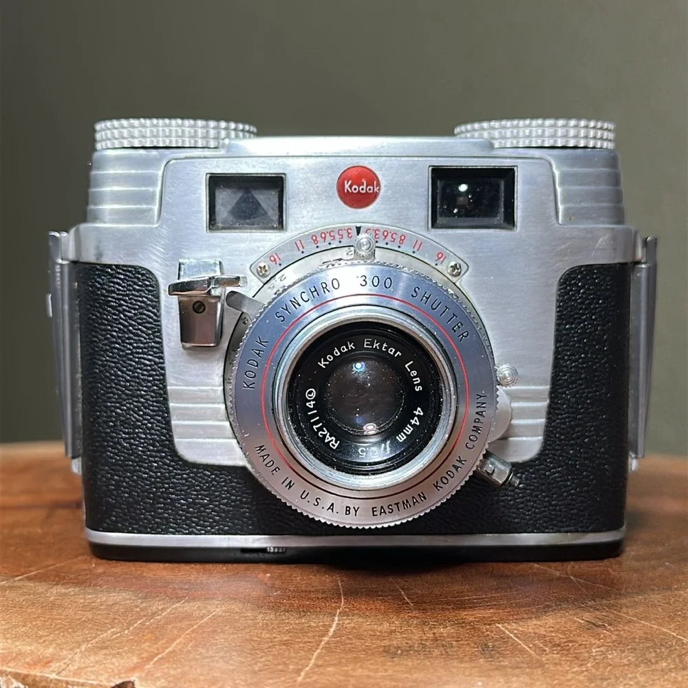 KODAK Signet 35 with Leather Kodak Case - Picture 8 of 16